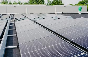 Zonnepanelen Lakenman Liften